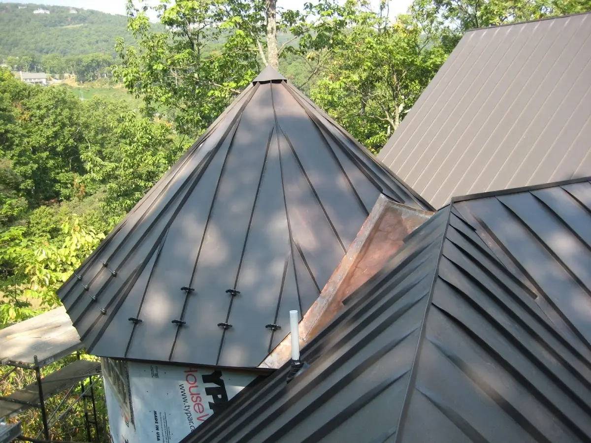 Professional Roof Tarp Installation by Craftsman Roofing in Madeira